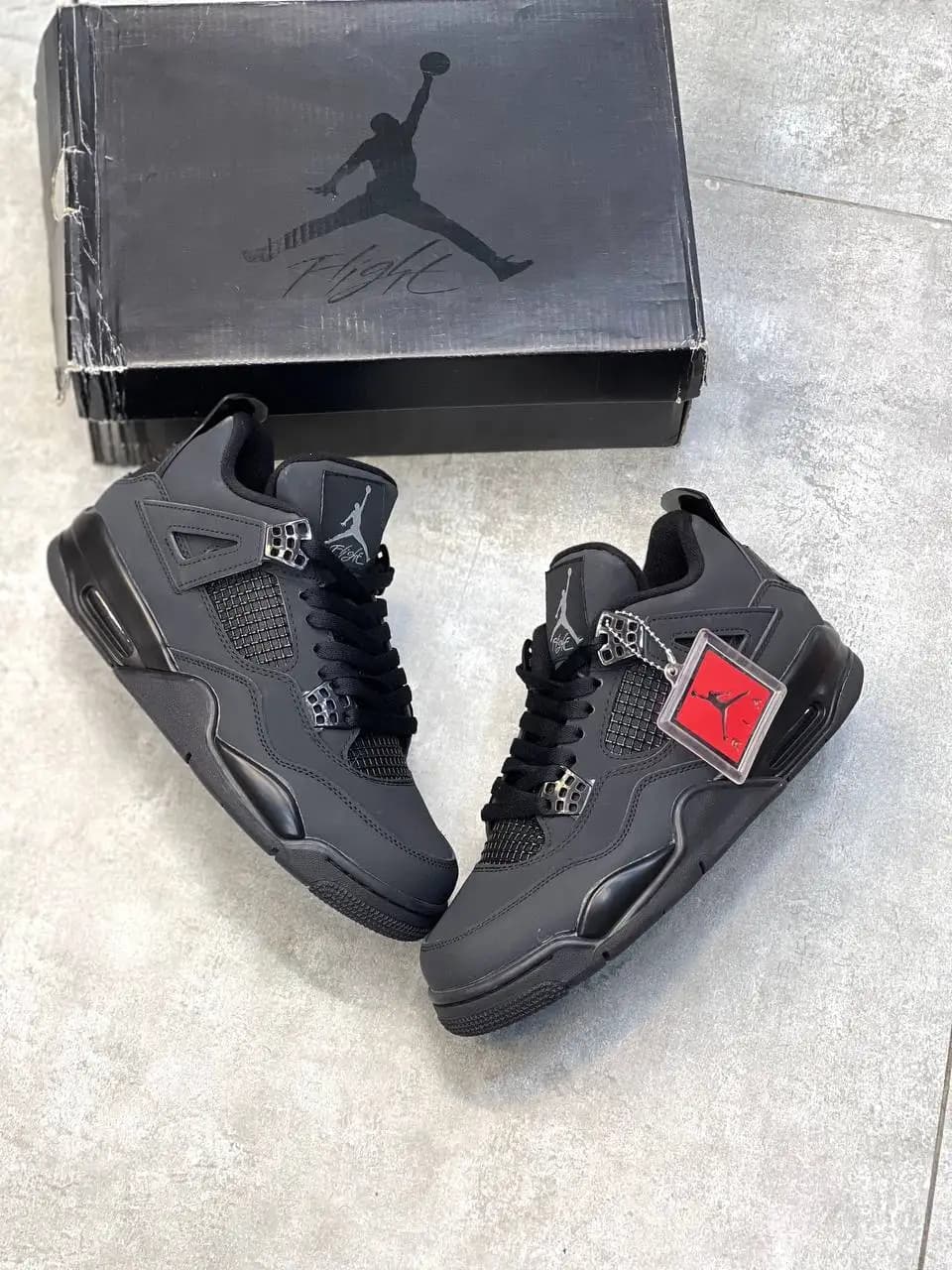 جردن ۴مشکی رویه چرم وارداتی | Air Jordan 4 Black Leather — تصویر ۳