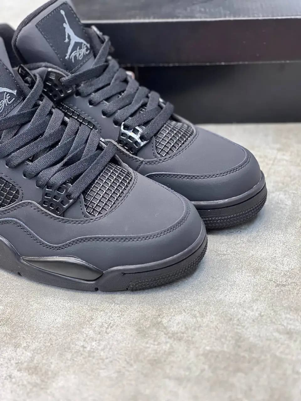 جردن ۴مشکی رویه چرم وارداتی | Air Jordan 4 Black Leather — تصویر ۴