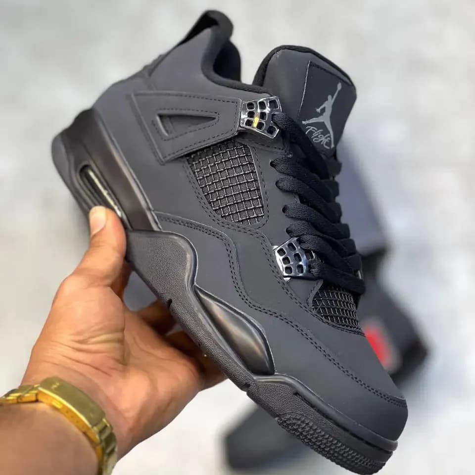 جردن ۴مشکی رویه چرم وارداتی | Air Jordan 4 Black Leather
