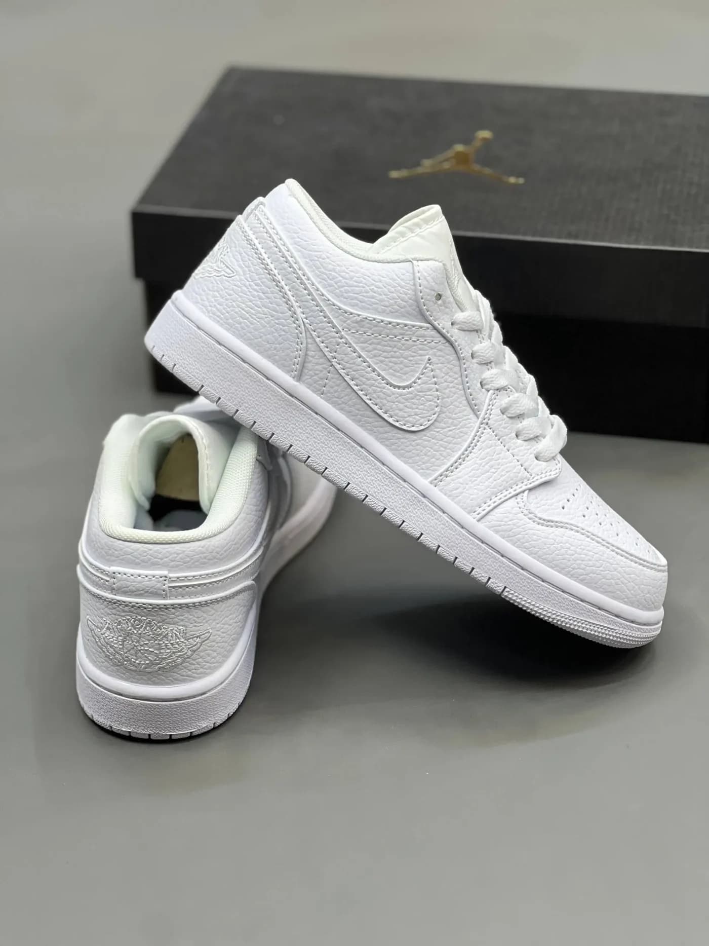 جردن وان لو تمام سفید | Jordan 1 Low White — تصویر ۳