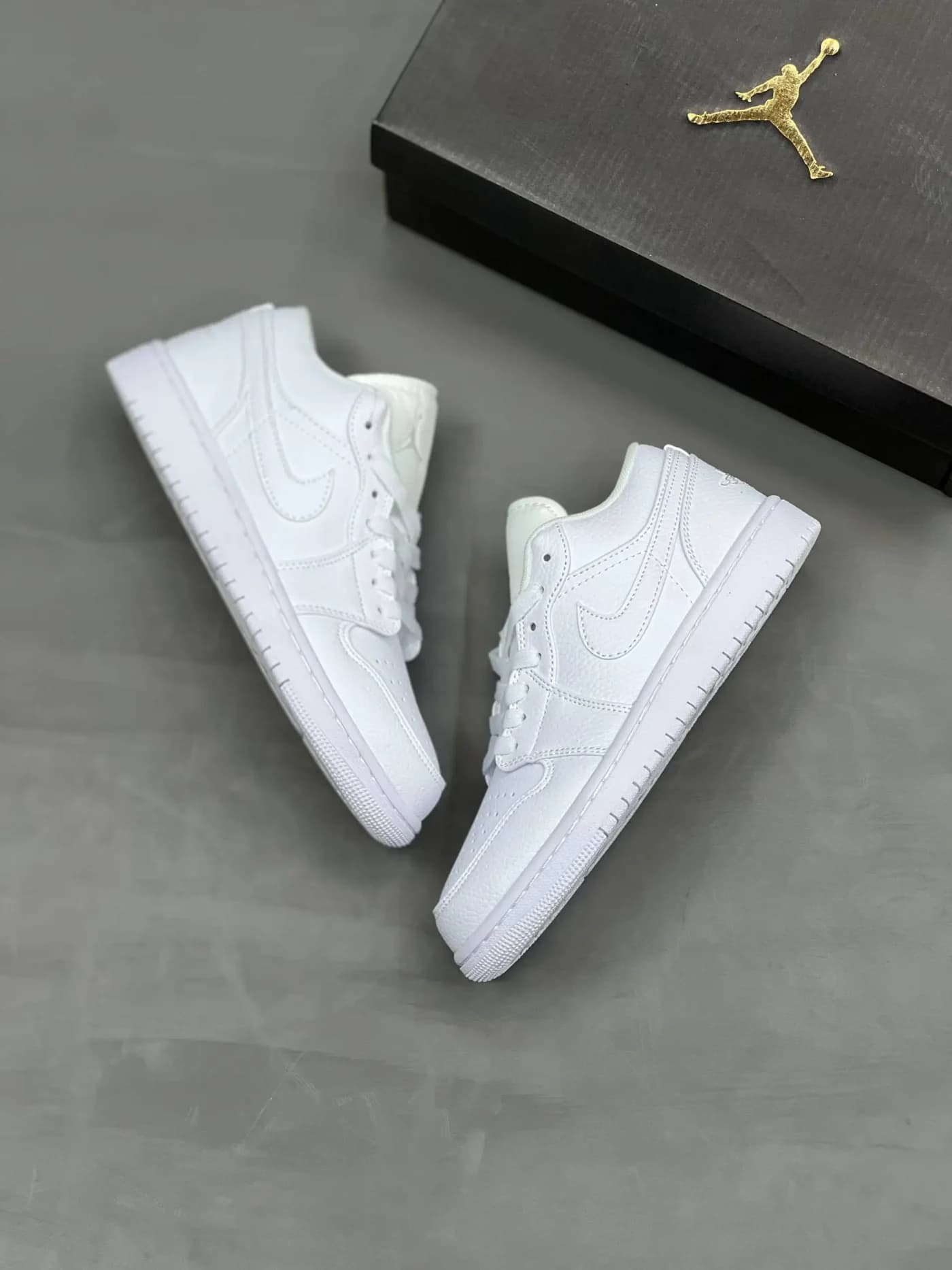 جردن وان لو تمام سفید | Jordan 1 Low White — تصویر ۴