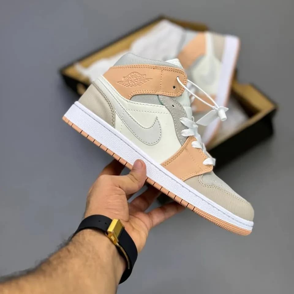 کفش جردن وان ساقدار میلان مستر کوالیتی وارداتی | Jordan 1 High Milan