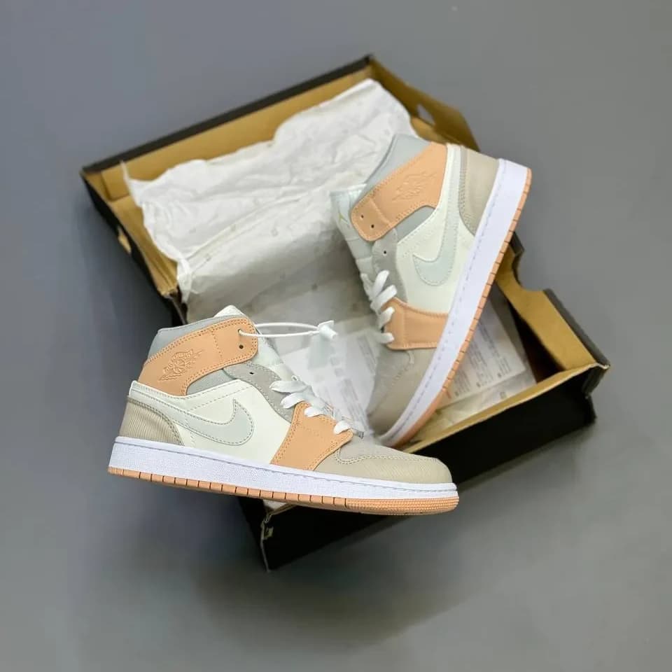 کفش جردن وان ساقدار میلان مستر کوالیتی وارداتی | Jordan 1 High Milan — تصویر ۲