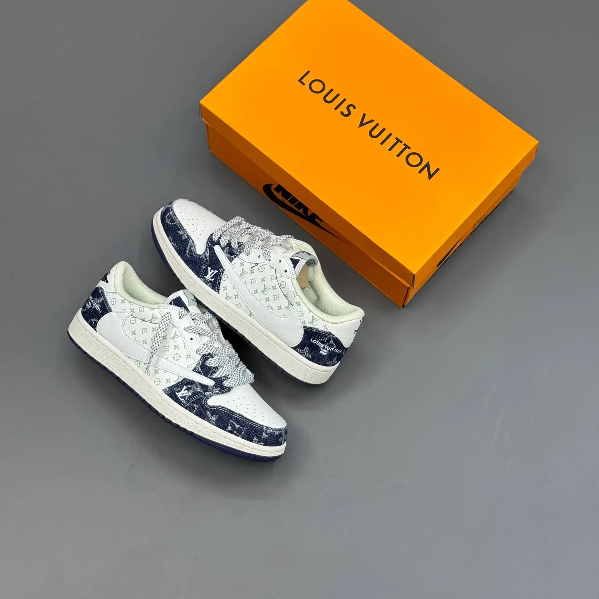 کفش نایک جردن تراویس LV سفید سرمه ای مستر کوالیتی | Nike Air Jordan Travis LV Master Quality — تصویر ۲