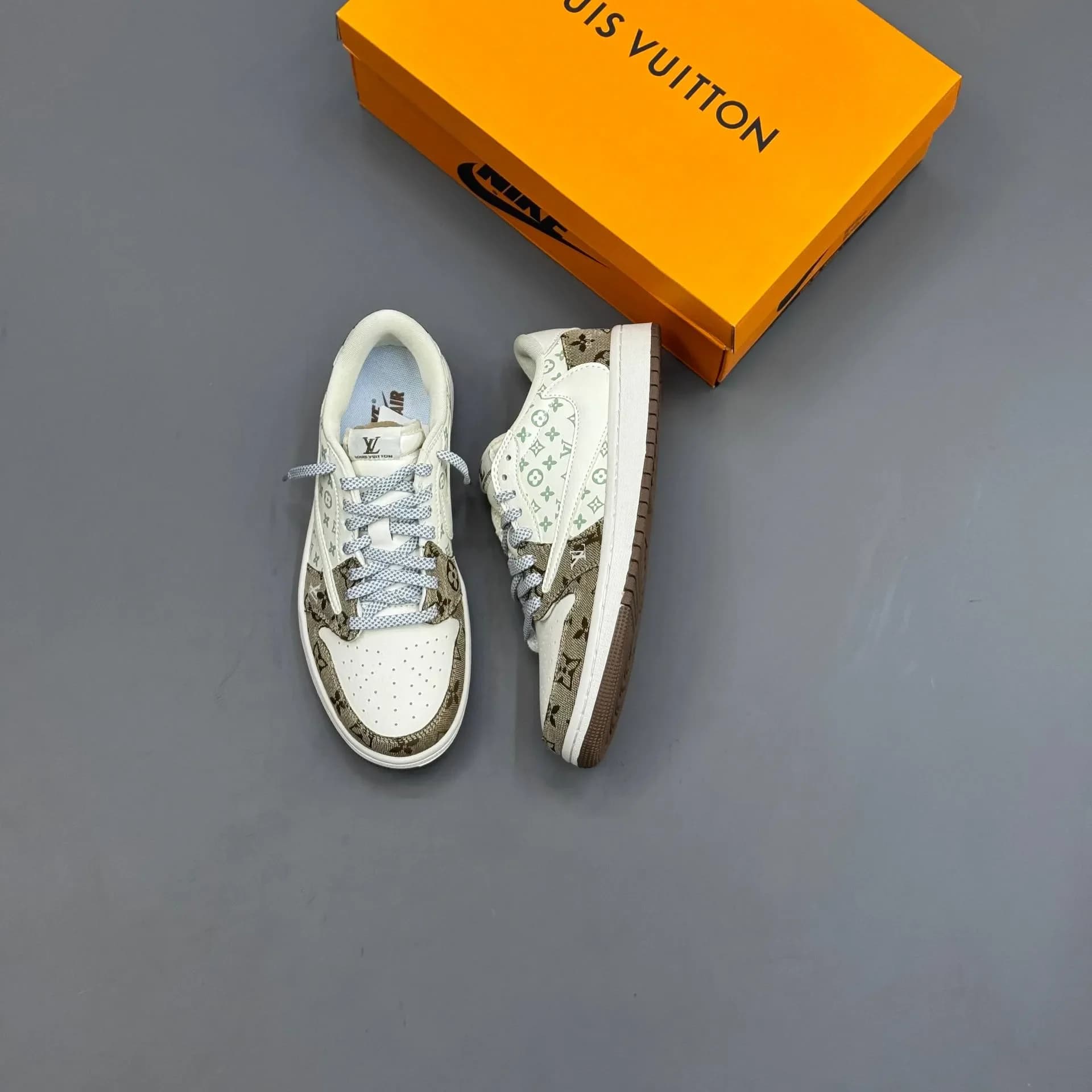 کفش نایک جردن تراویس LV سفید قهوه ای مستر کوالیتی | Nike Air Jordan Travis LV Master Quality — تصویر ۴