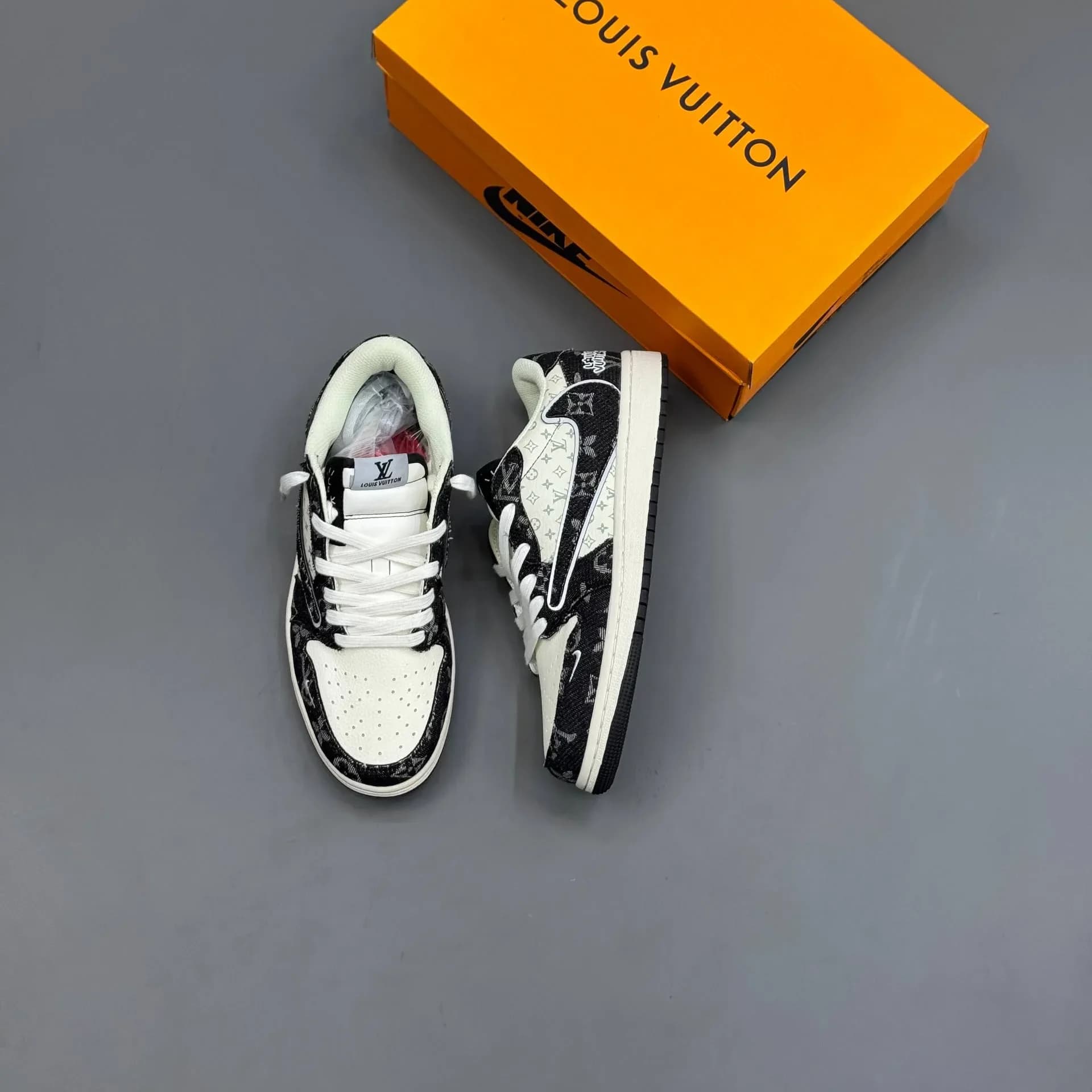 کفش نایک جردن تراویس LV سفید مشکی مستر کوالیتی | Nike Air Jordan Travis LV Master Quality — تصویر ۴