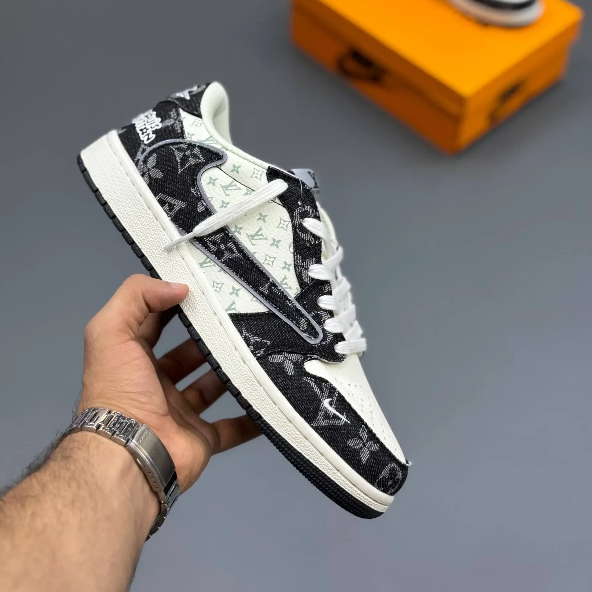 کفش نایک جردن تراویس LV سفید مشکی مستر کوالیتی | Nike Air Jordan Travis LV Master Quality