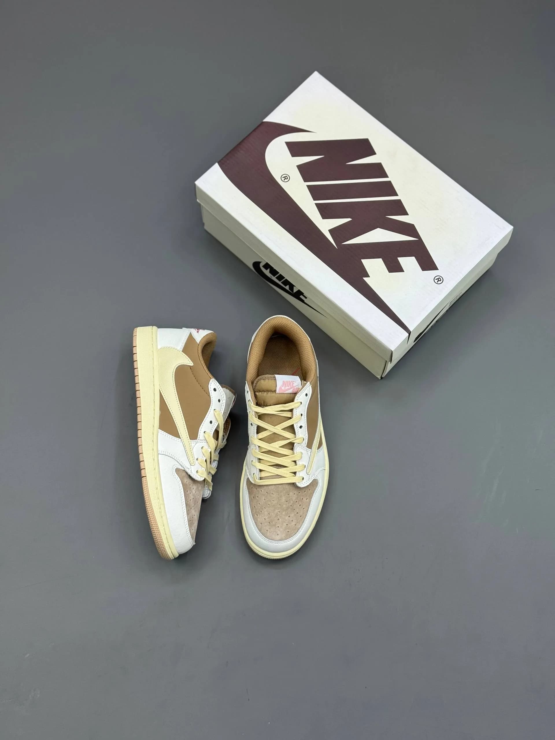 کفش نایک جردن تراویس قهوه ای سفید مستر کوالیتی | Nike Air Jordan Travis Scott Master Quality — تصویر ۴