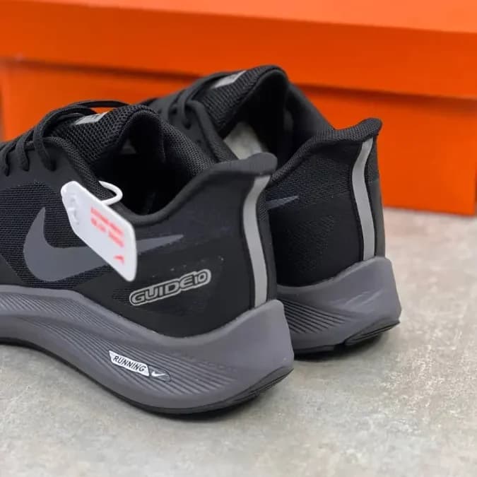 کفش نایک گاید 10 مشکی مستر کوالیتی وارداتی | Nike Guide 10 Black Master Quality — تصویر ۵