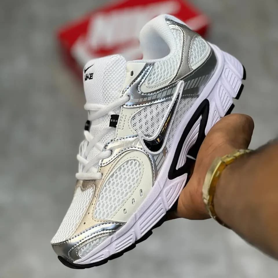 کفش نایک V5K سفید طوسی براق مستر کوالیتی وارداتی | Nike V5K White Grey Shiny Master Quality