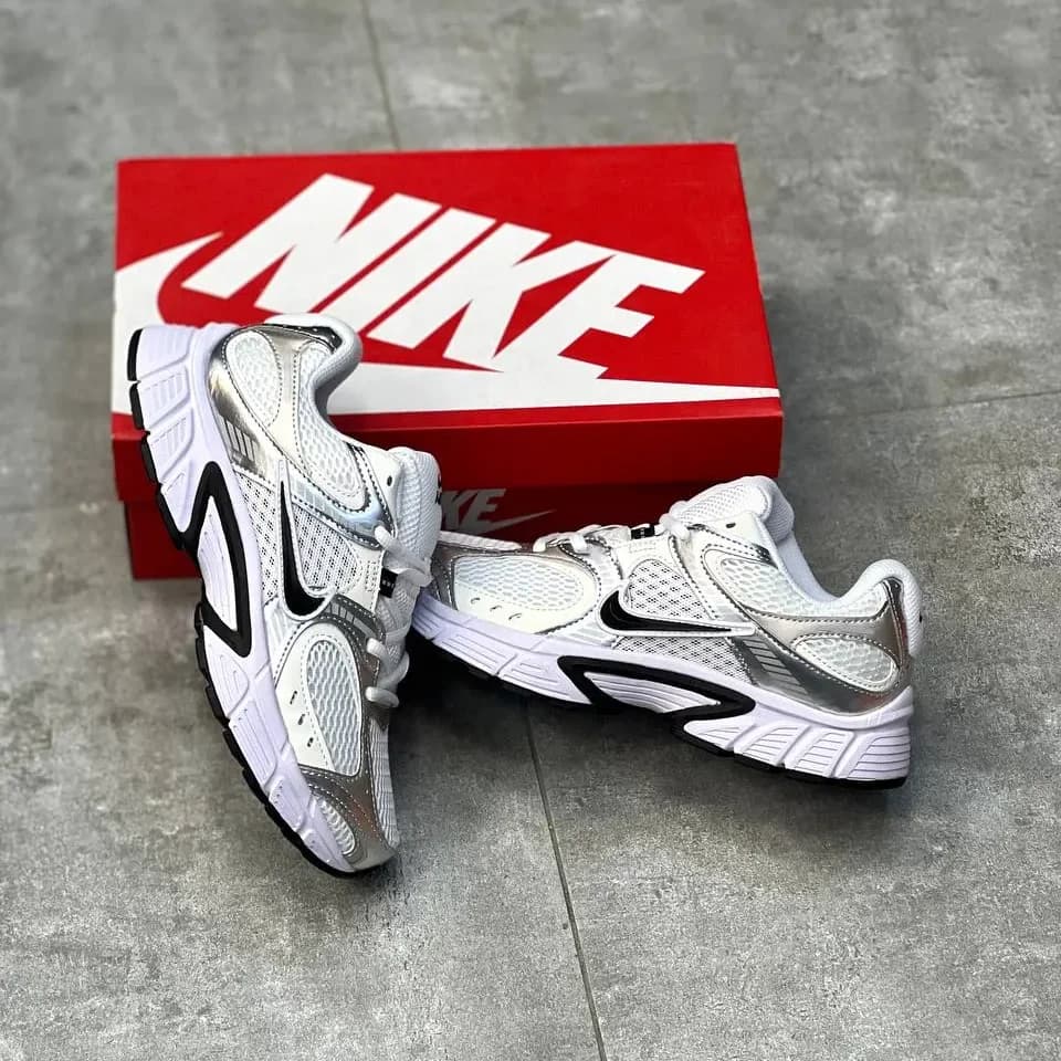 کفش نایک V5K سفید طوسی براق مستر کوالیتی وارداتی | Nike V5K White Grey Shiny Master Quality — تصویر ۲