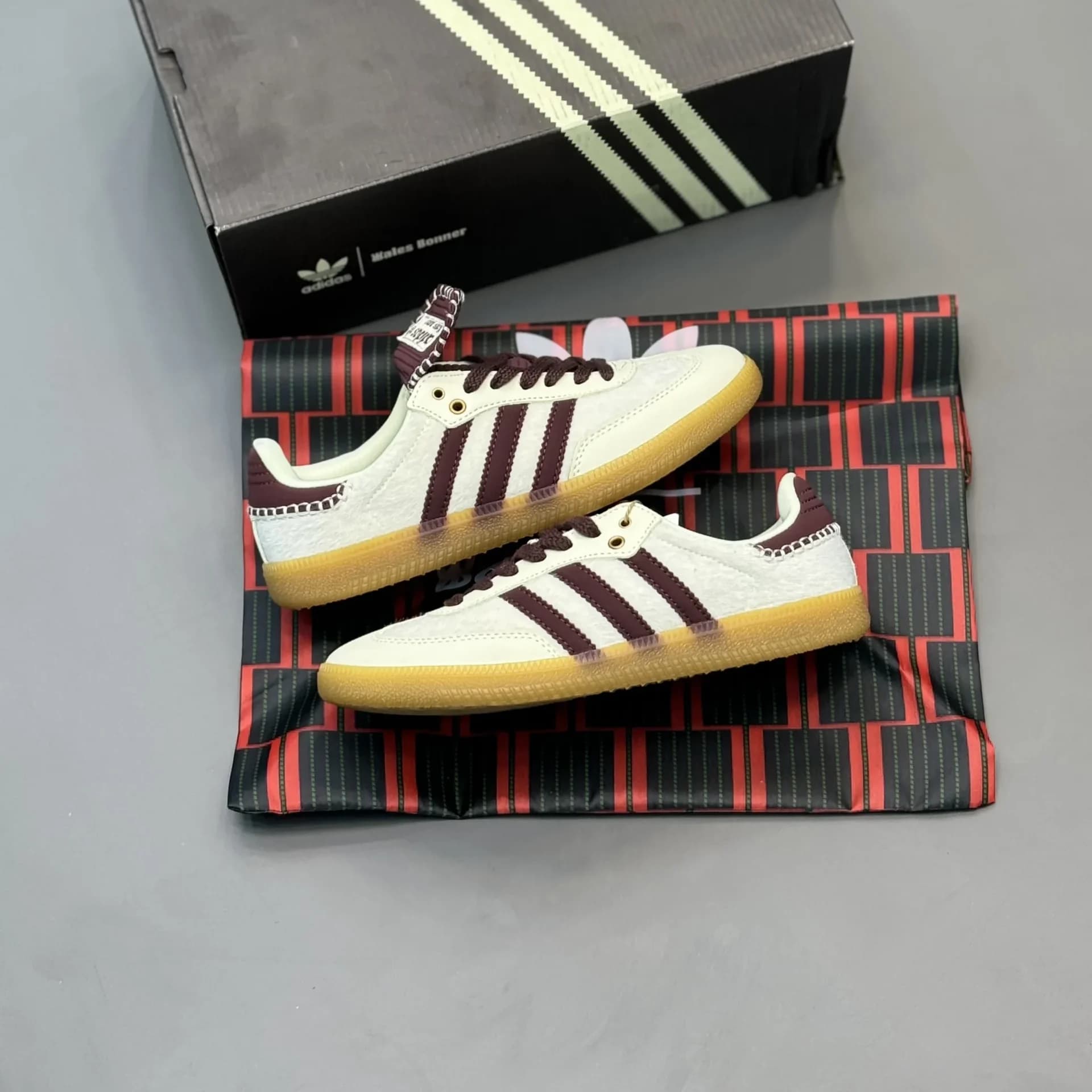 کفش آدیداس سامبا ویلز بونر 37-40(Adidas Samba x Wales Bonner) وارداتی