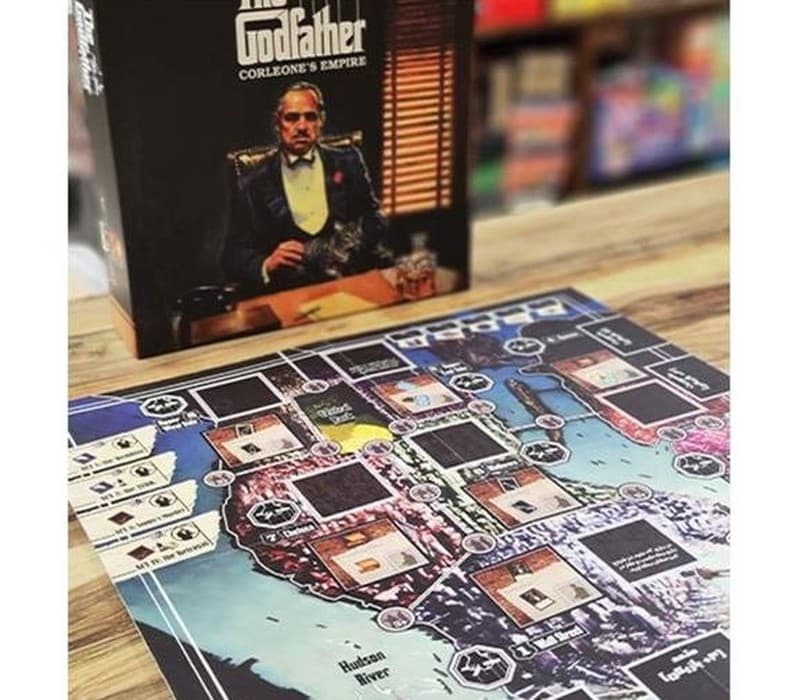 بسته بازی ایرانی استراتژیک پدر خوانده (The Godfather Corleone`s Empire)،(باجعبه) | انتشارات میپل کینگ