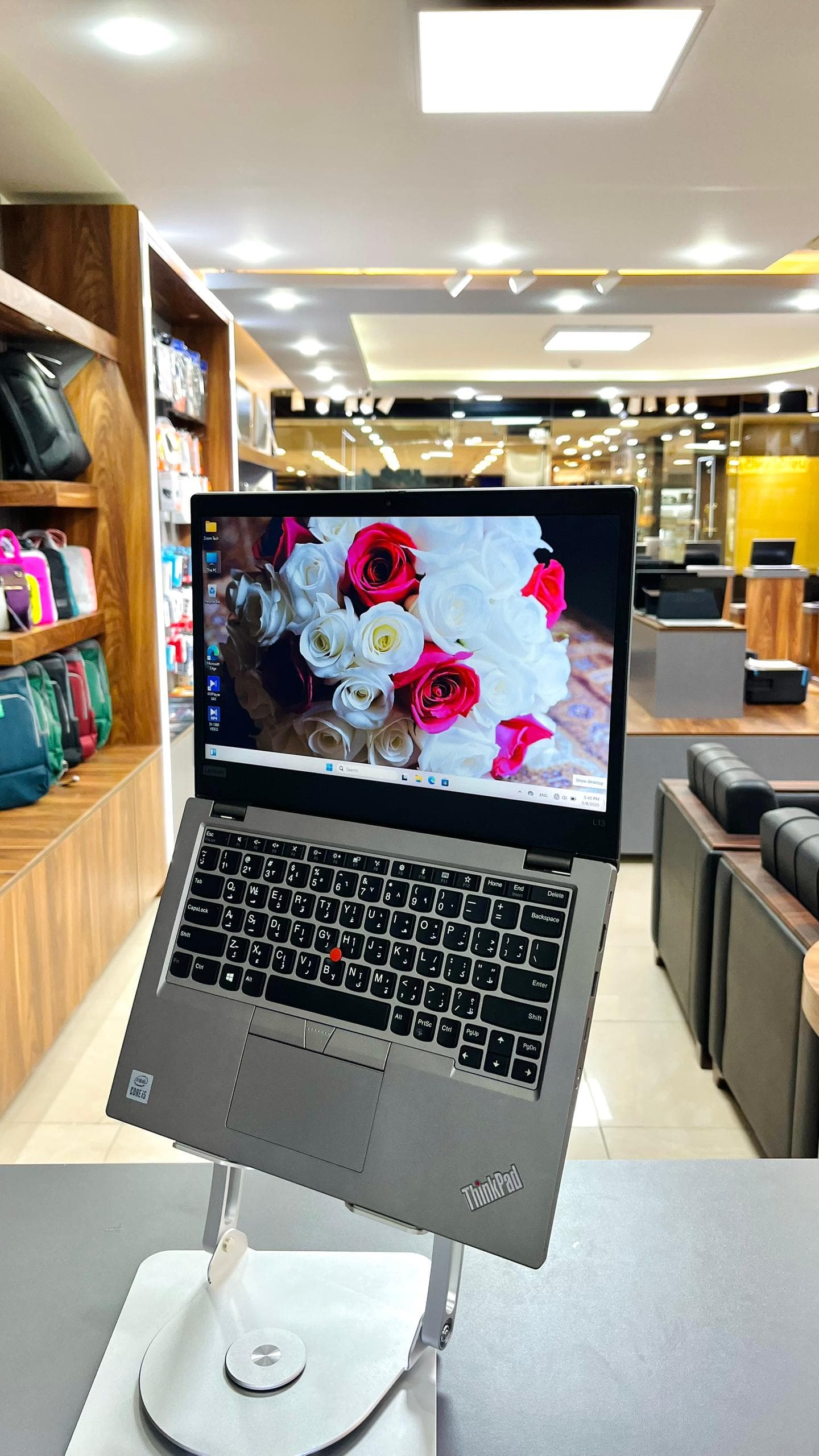 لپ تاپ لنوو 14 اینچی مدل Lenovo Thinkpad L13 core-i5 14 Inch Touch – کارکرده — تصویر ۴