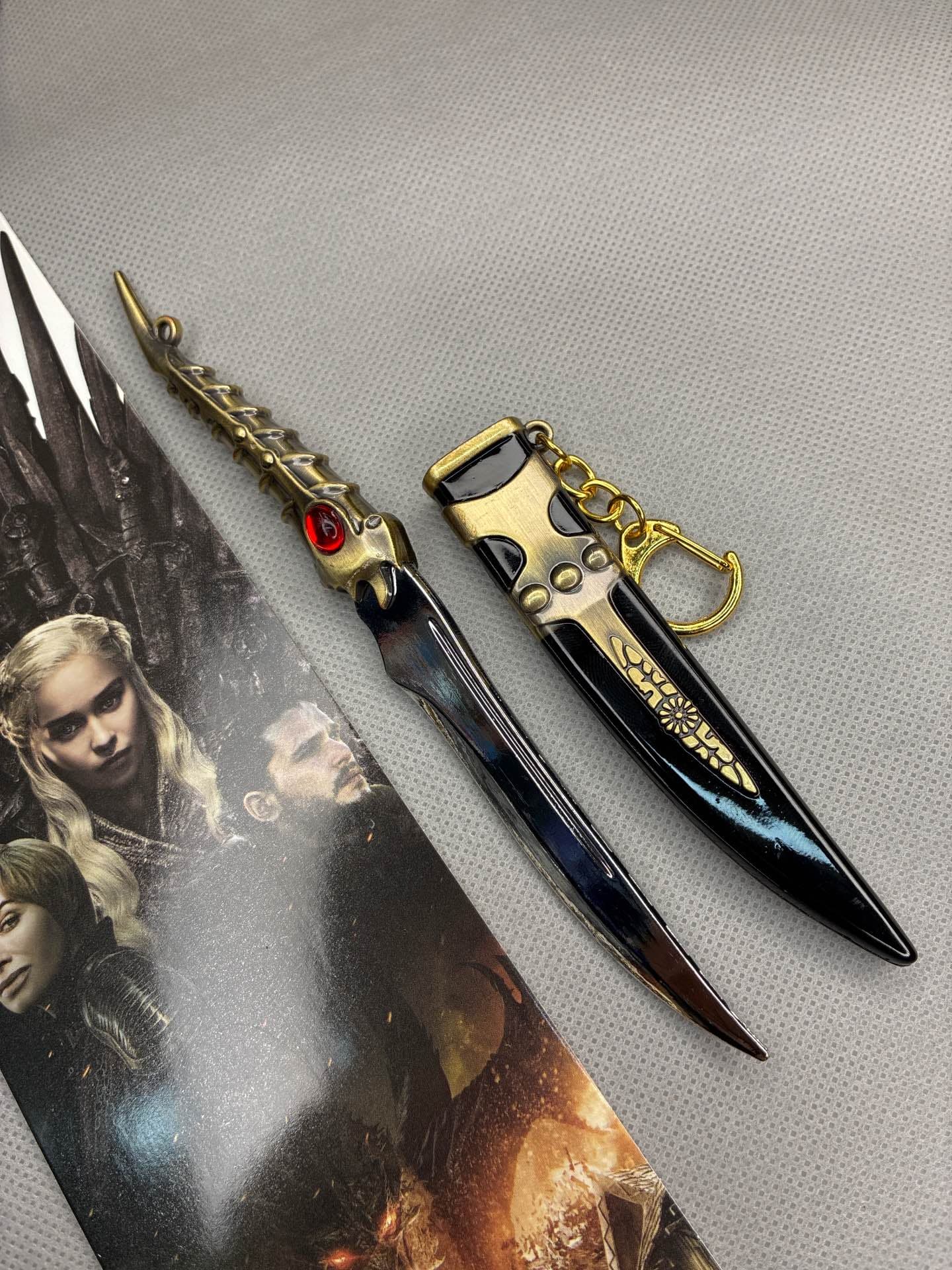 ماکت خنجر‌ game of thrones(بازی تاج و تخت) — تصویر ۳