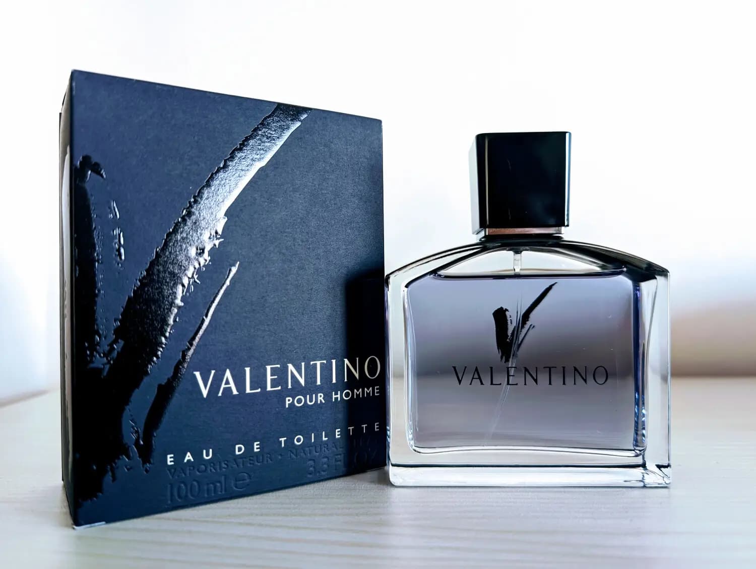 عطر ادکلن والنتینو وی مردانه اصل | Valentino V pour Homme — تصویر ۲