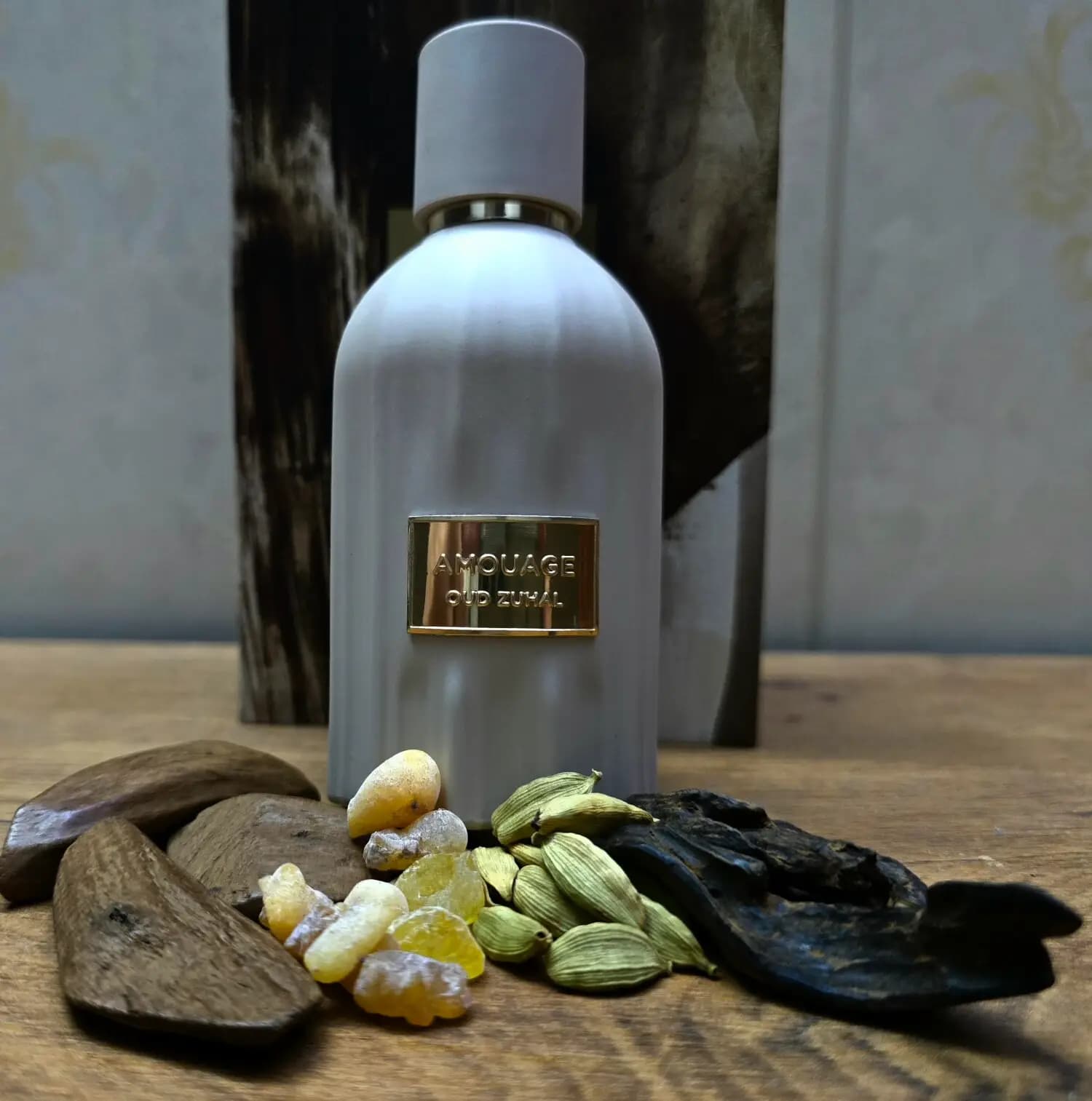 عطر ادکلن آمواج عود زحل ۲۰۲۶ اصل | Amouage Oud Zuhal — تصویر ۷