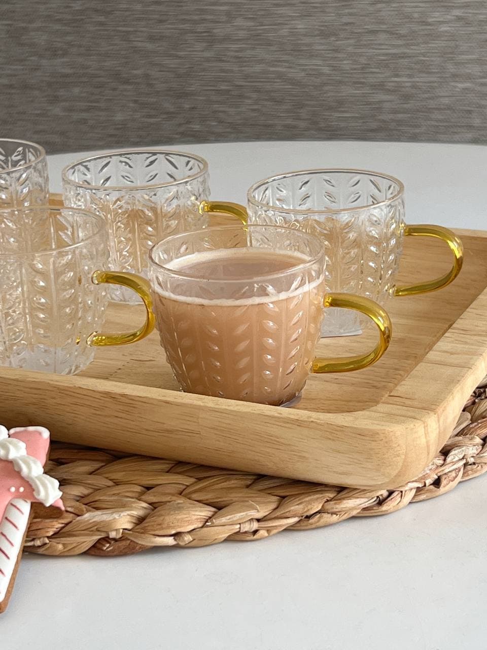 فنجان پیرکس دسته رنگی طرح برگ کد 23- 6 عددی — تصویر ۲