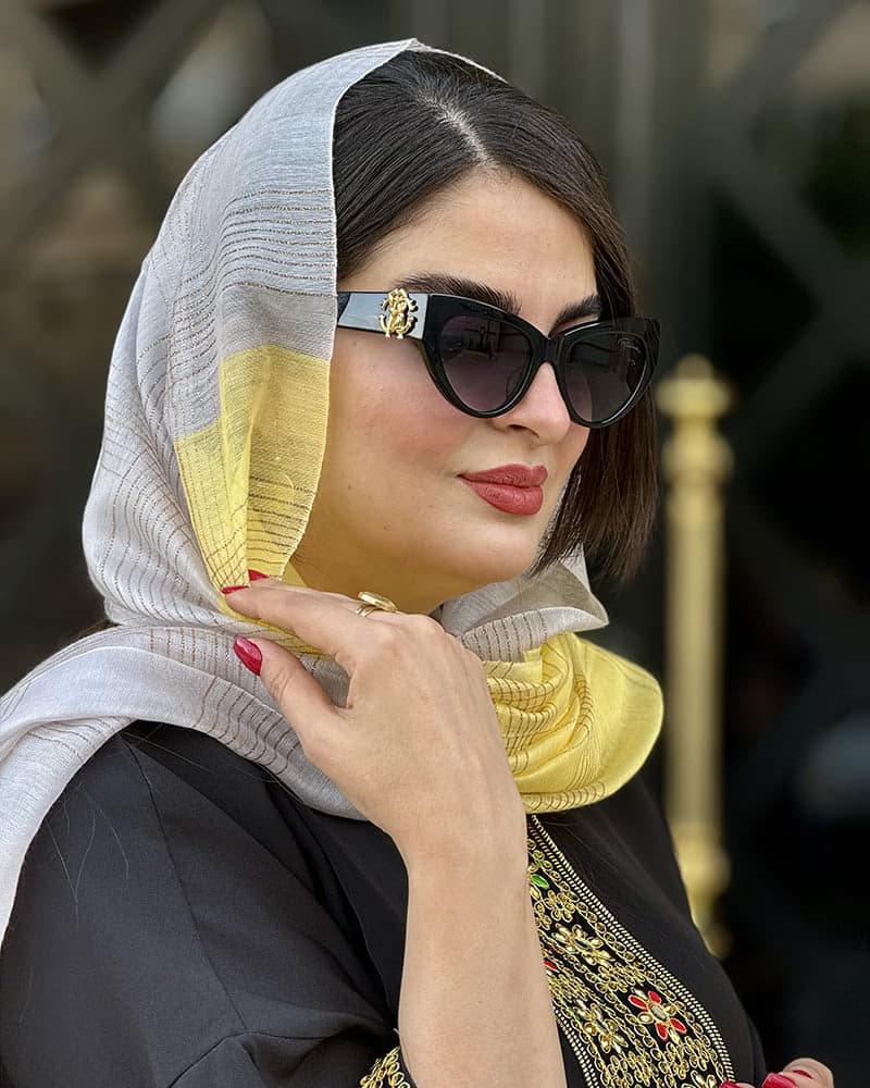 عينک آفتابي زنانه برند روبرتو كاوالي مدل ROBERTO CAVALLI SRC017M (sl) — تصویر ۲
