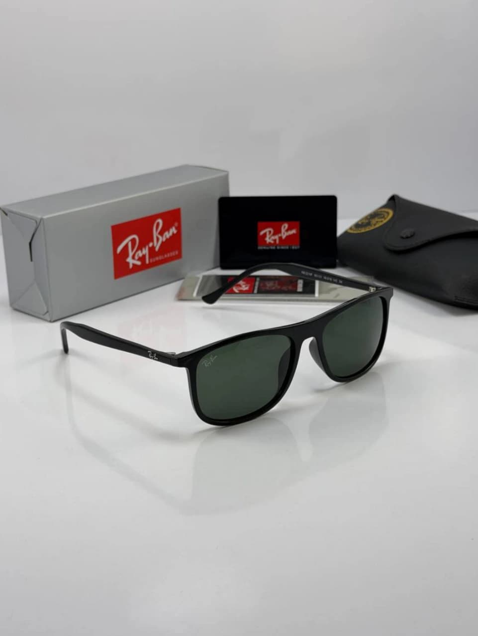 عینک مشکی سبزrayban rb-2216 f