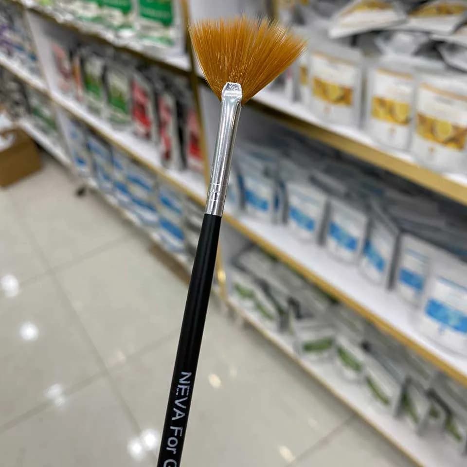 براش باد بزنی مخصوص اسیدتراپی NEVA For Greem — تصویر ۲