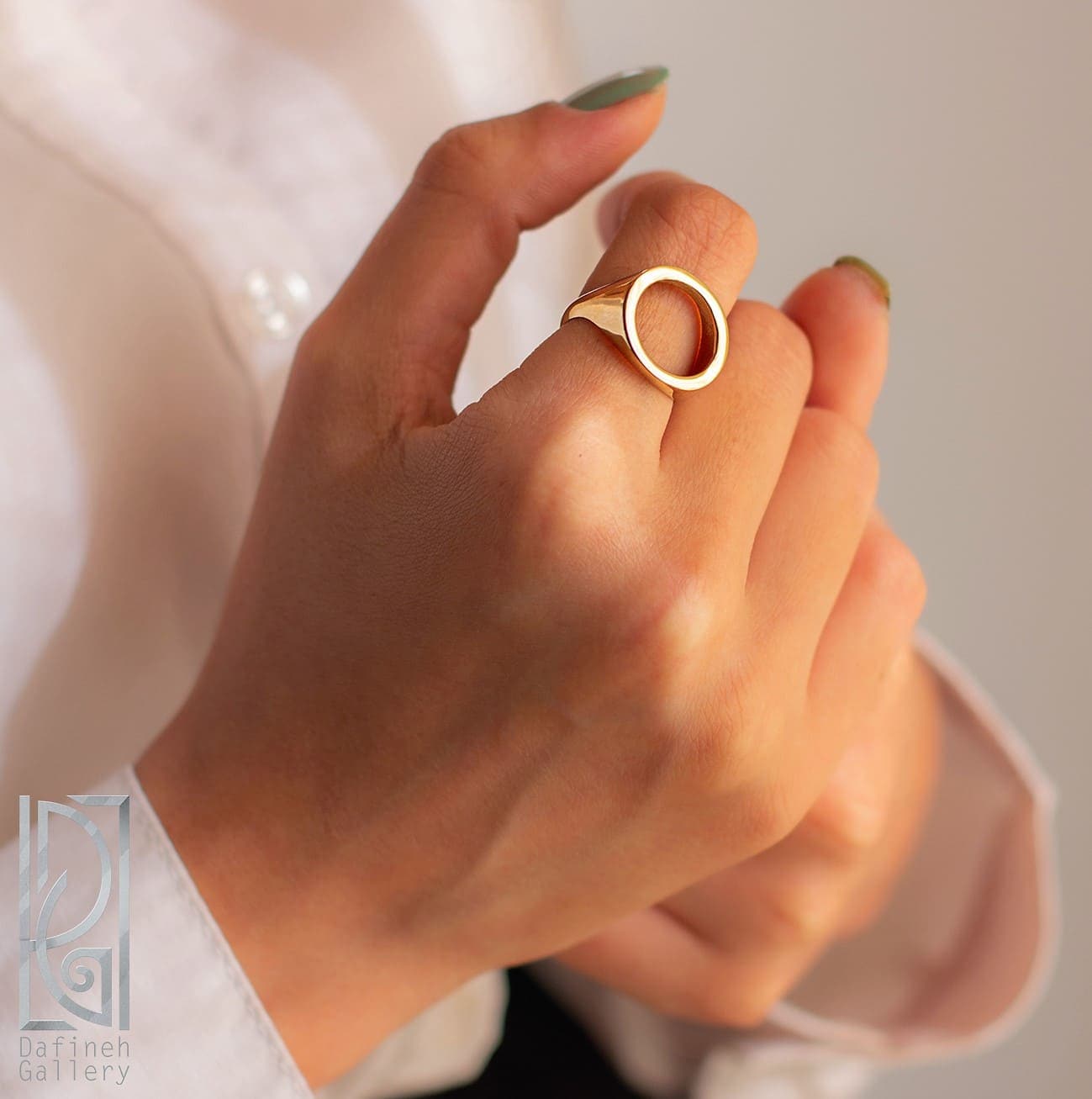 انگشتر هاله — تصویر ۲