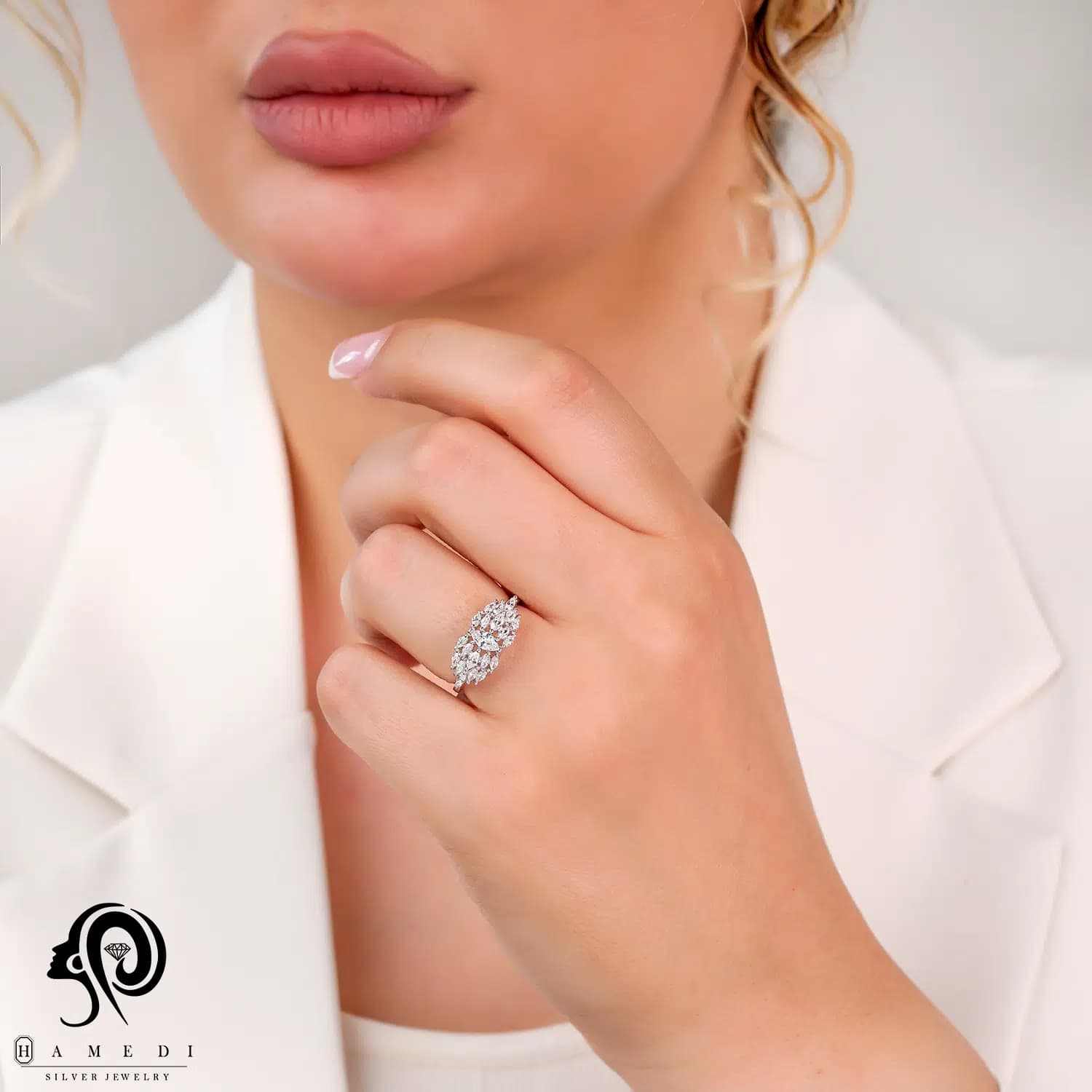 انگشتر نقره زنانه مجلسی ظریف مدل RI Z15 — تصویر ۲