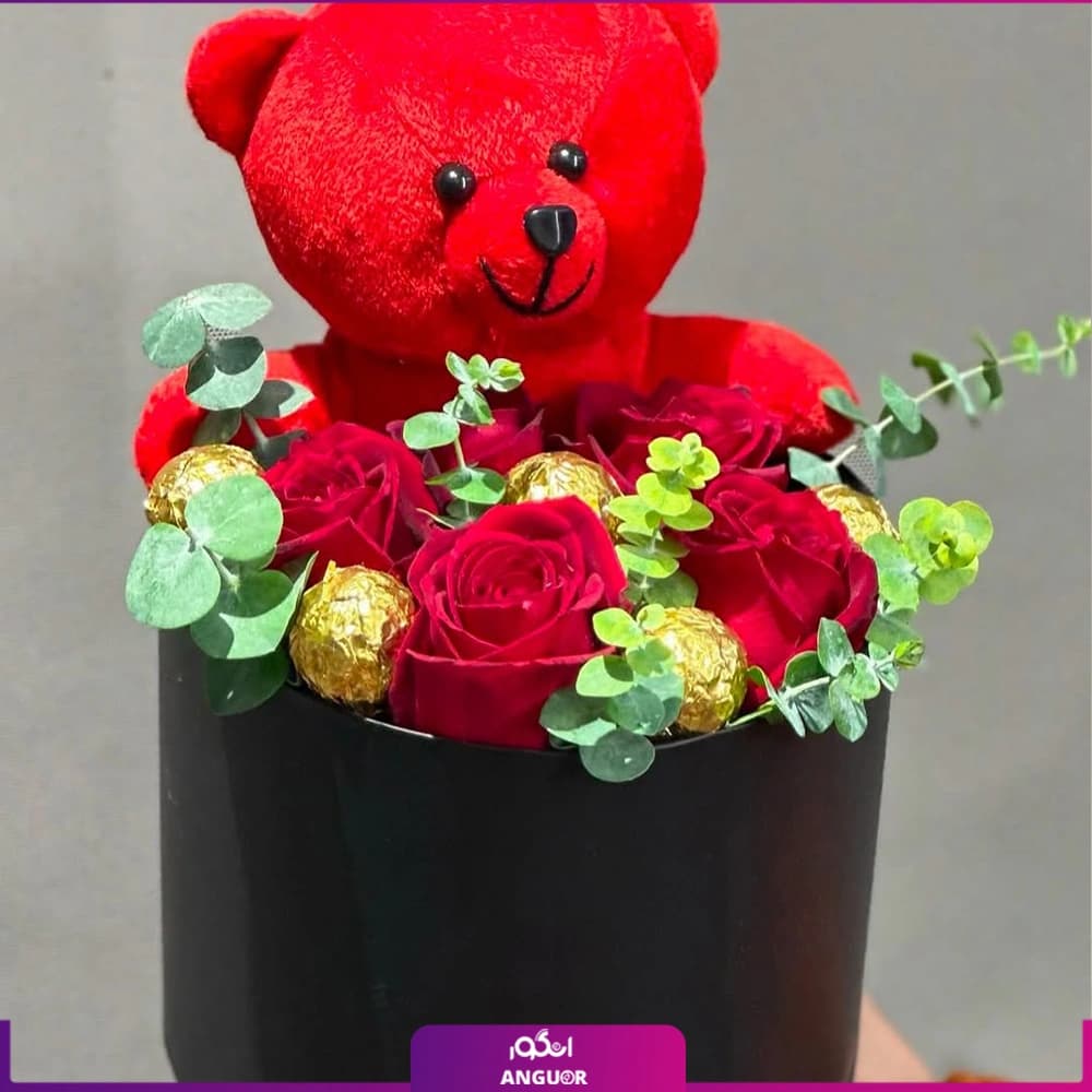 مینی دسته گل ولنتاین با خرس و شکلات و گل رز قرمز — تصویر ۲