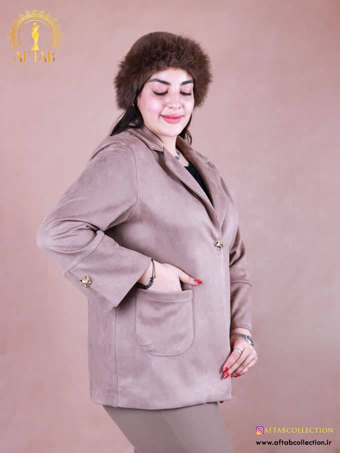 پالتو سوییت دکمه طلایی سایزبزرگ 7291 — تصویر ۲