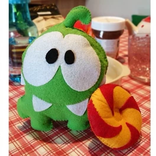 عروسک Om Nom بازی Cut the Rope