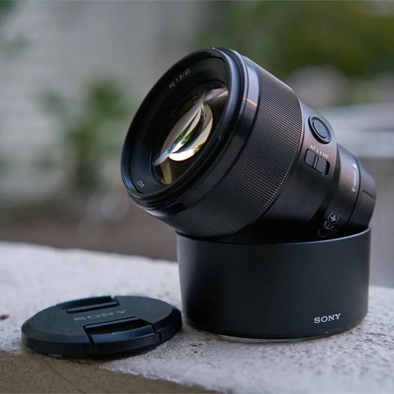 لنز سونی مدل SONY FE 85mm F1.8 — تصویر ۵