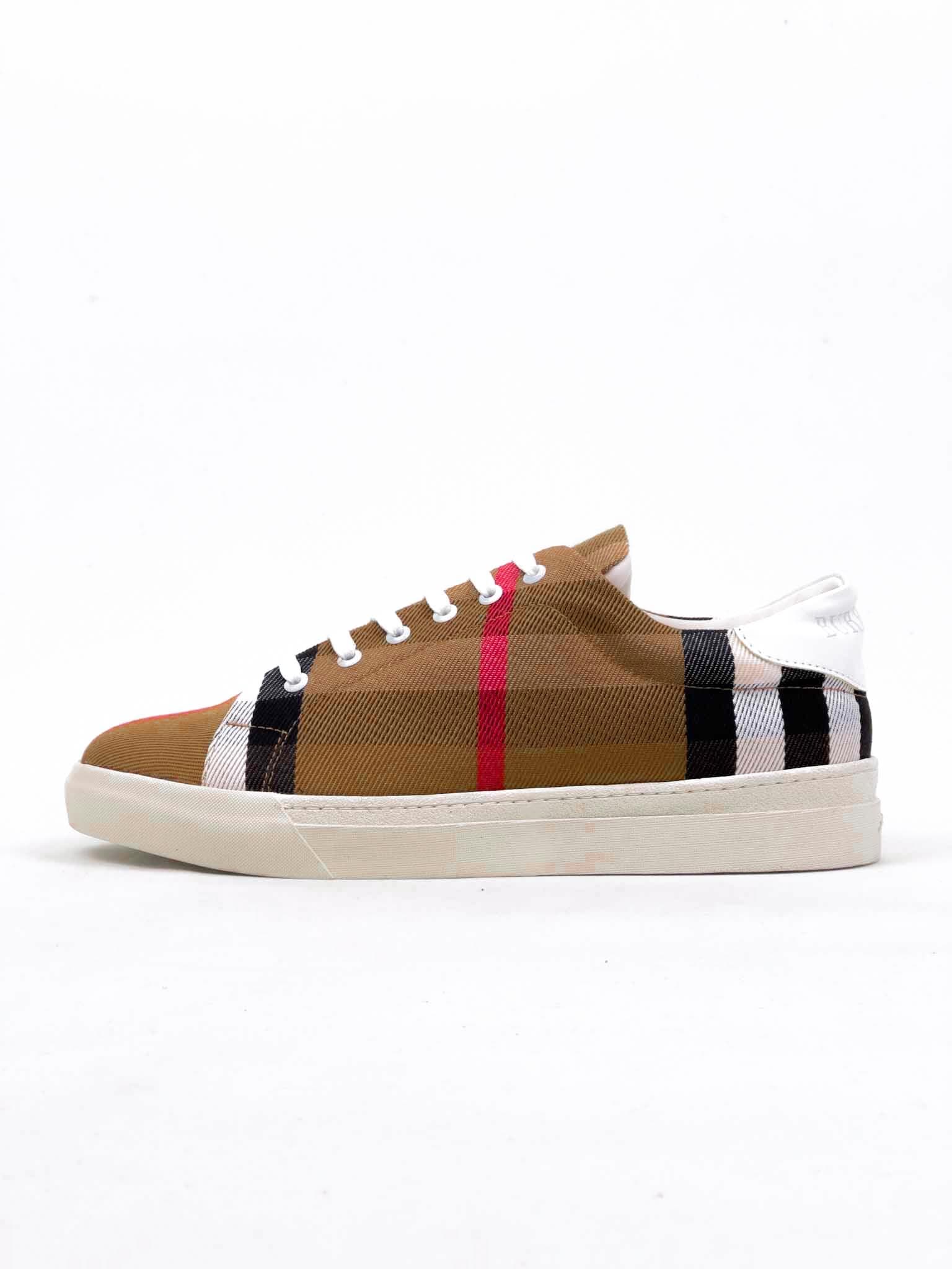 کتونی 220202 BURBERRY — تصویر ۳