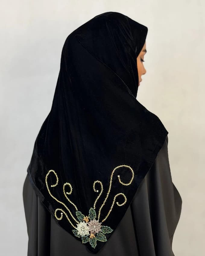 روسری مخمل ونوس ایتالیا اسکارلت