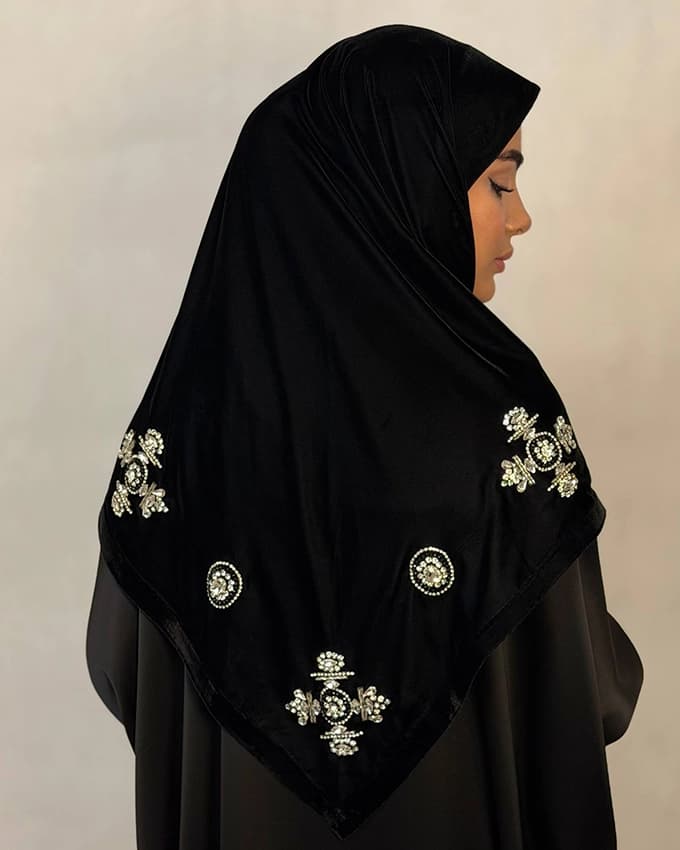 روسری مخمل ونوس ایتالیا کتیبه الهام نقره ای