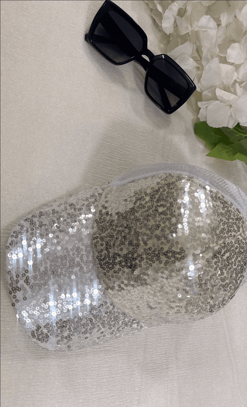 کلاه دخترانه پولکی شاین جدید براق در ۳ رنگ صورتی، آبی و سفید — تصویر ۳
