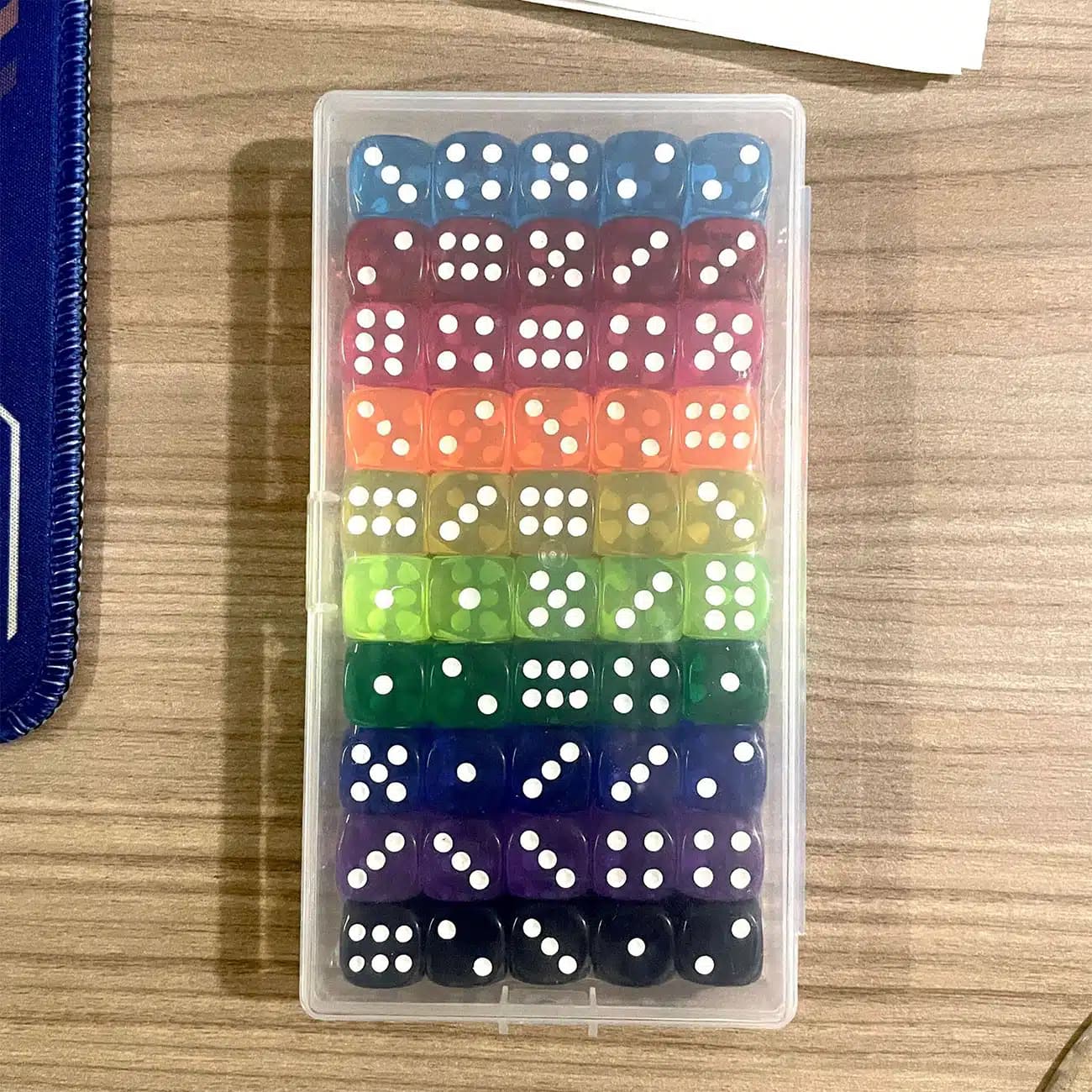 تاس شفاف اکریلیک بسته 50 عددی مدل Boxed — تصویر ۵