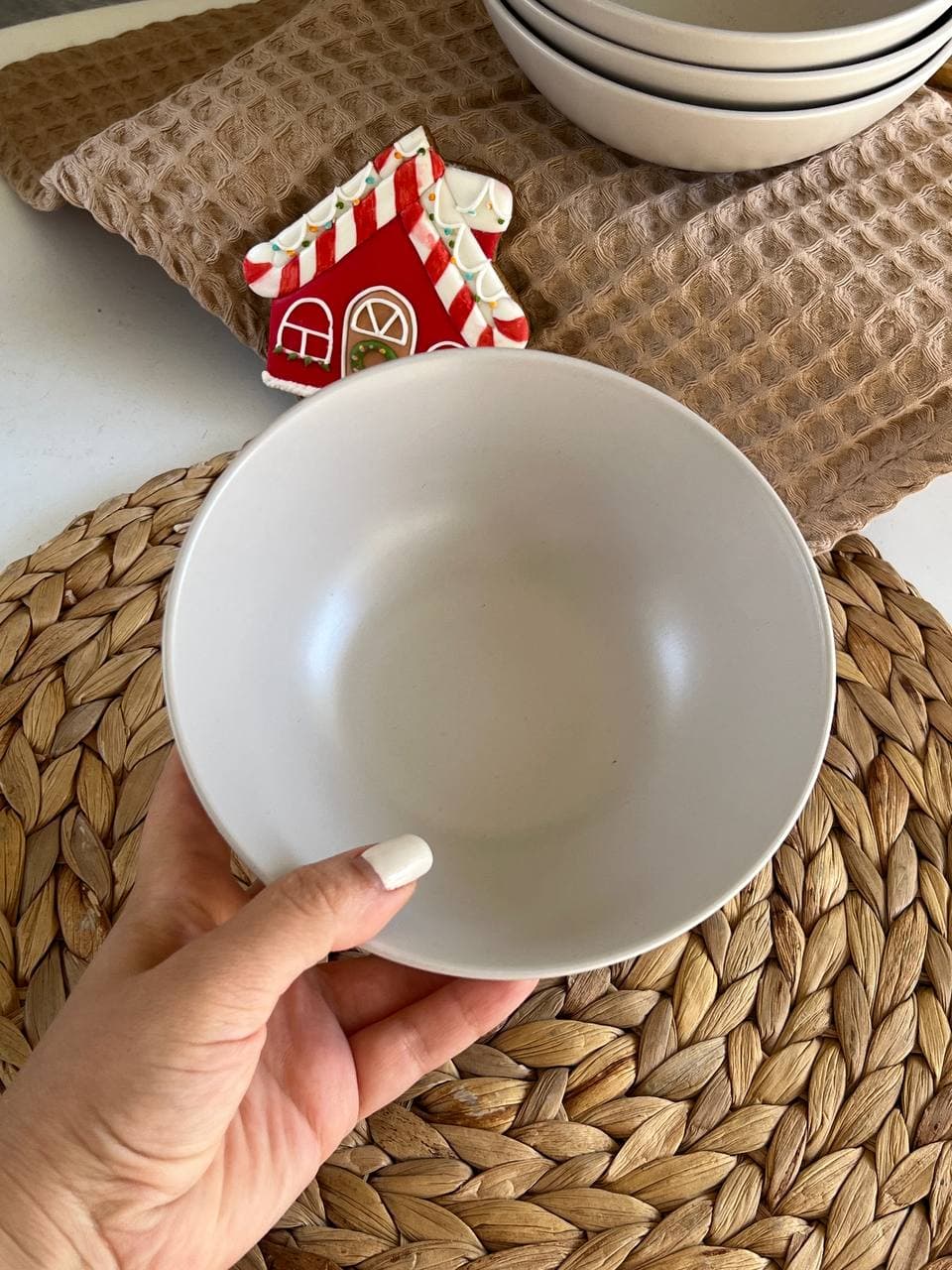 کاسه آبگوشت خوری دهانه گشاد طرح ایکیا رنگ طوسی روشن — تصویر ۴