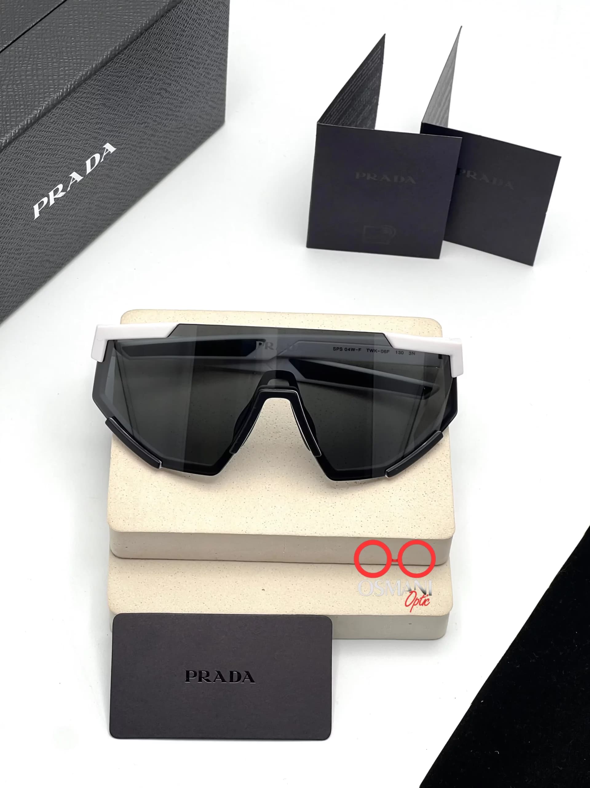 عینک آفتابی مردانه پرادا مدل PRADA SPS 04W — تصویر ۸