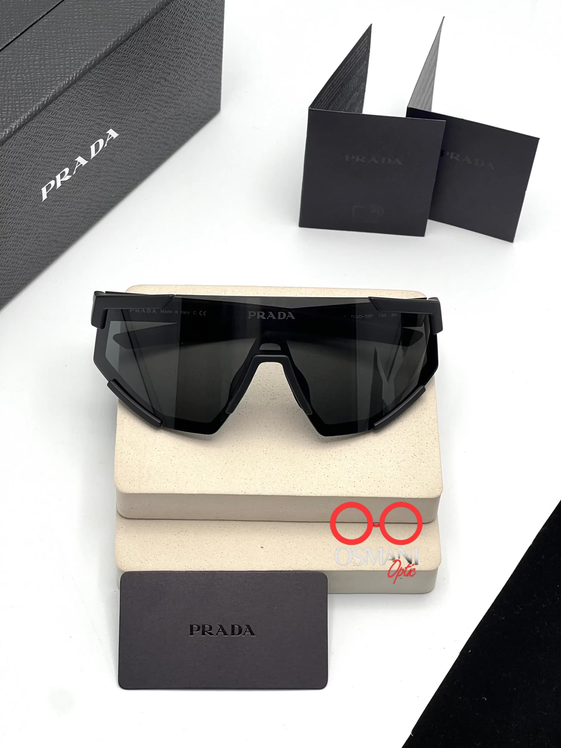 عینک آفتابی مردانه پرادا مدل PRADA SPS 04W — تصویر ۲