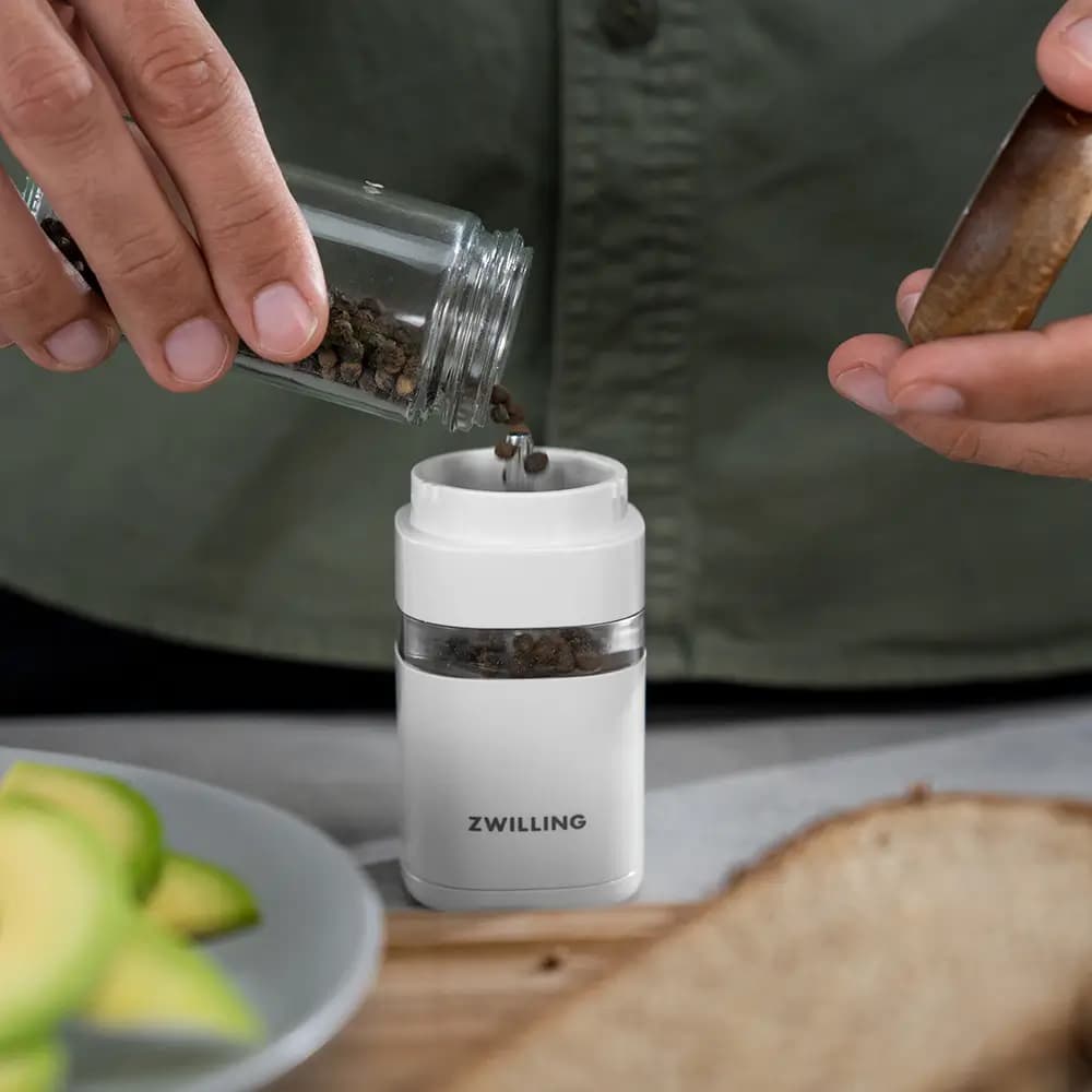ست فلفل و نمک ساب شارژی زولینگ Electric Salt/Pepper Mill Set — تصویر ۷
