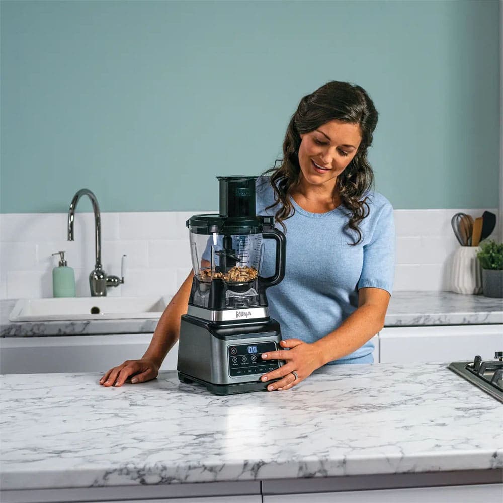 غذاساز برند نینجا مدل Ninja 3-in-1 Food Processor with Auto-IQ BN801 – (مشکی / نقره ای) — تصویر ۴