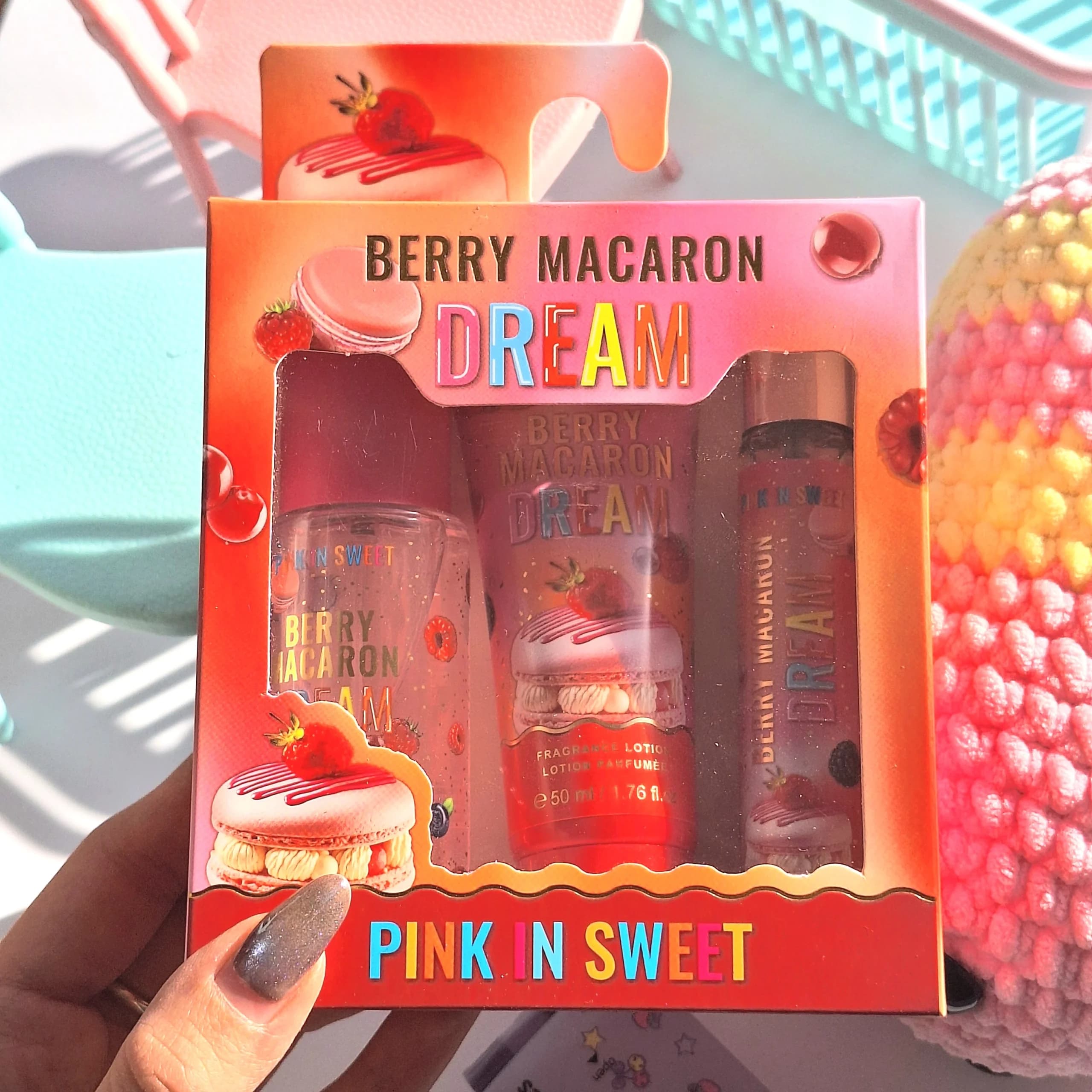 پک ۳ تکه بادی اسپلش و بادی میست و لوسیون مدل Berry macaron Dream