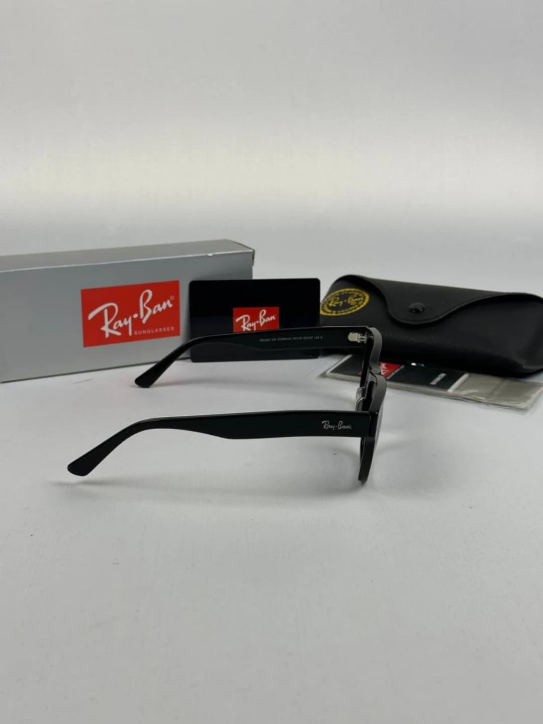 عینک ریبن مشکی هایلایت rb-2283 — تصویر ۴