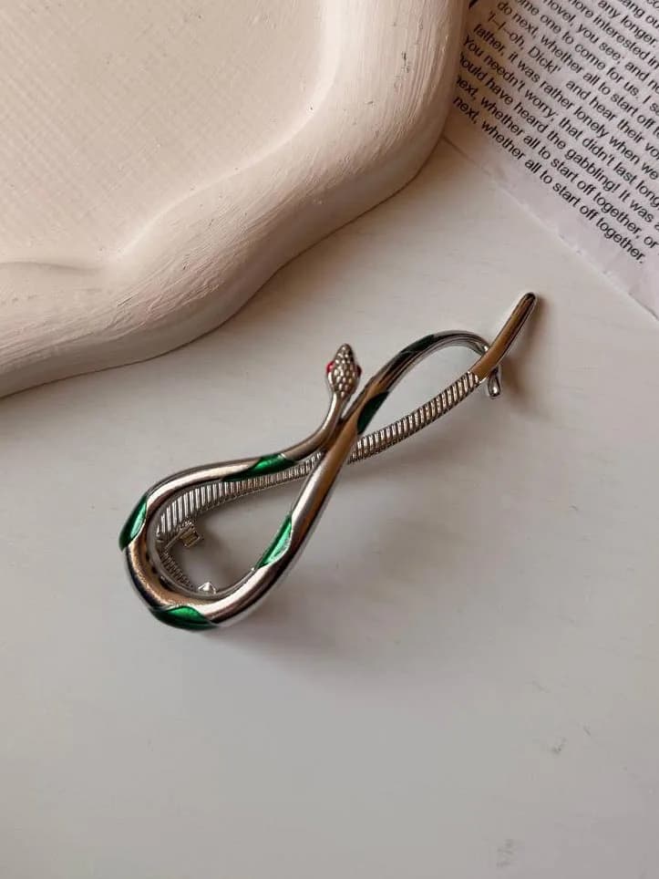کلیپس آبشاری مار — تصویر ۴