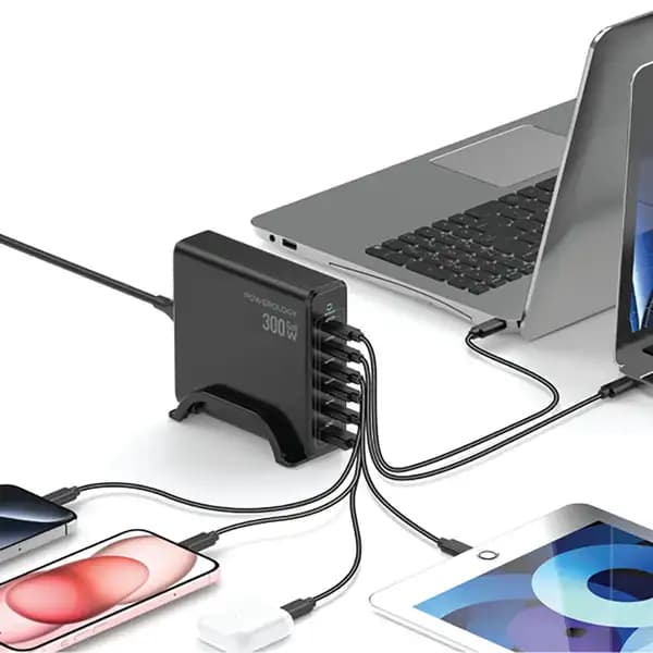 شارژر 300 وات رومیزی پاورولوژی مدل Powerology Volt-X GaN Smart Desktop Charger — تصویر ۳
