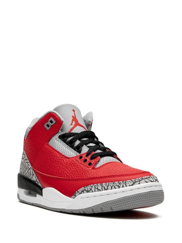 نایک ایر جردن ۳ سمنت قرمز Nike air jordan 3 Red Cement — تصویر ۲