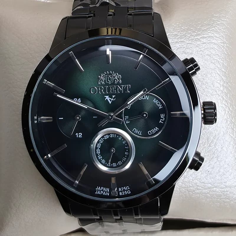 ساعت مچی عقربه ای مردانه اورینت وی(V) اورجینال مشکی سبز مدل M1IB95(سه موتوره) — تصویر ۶