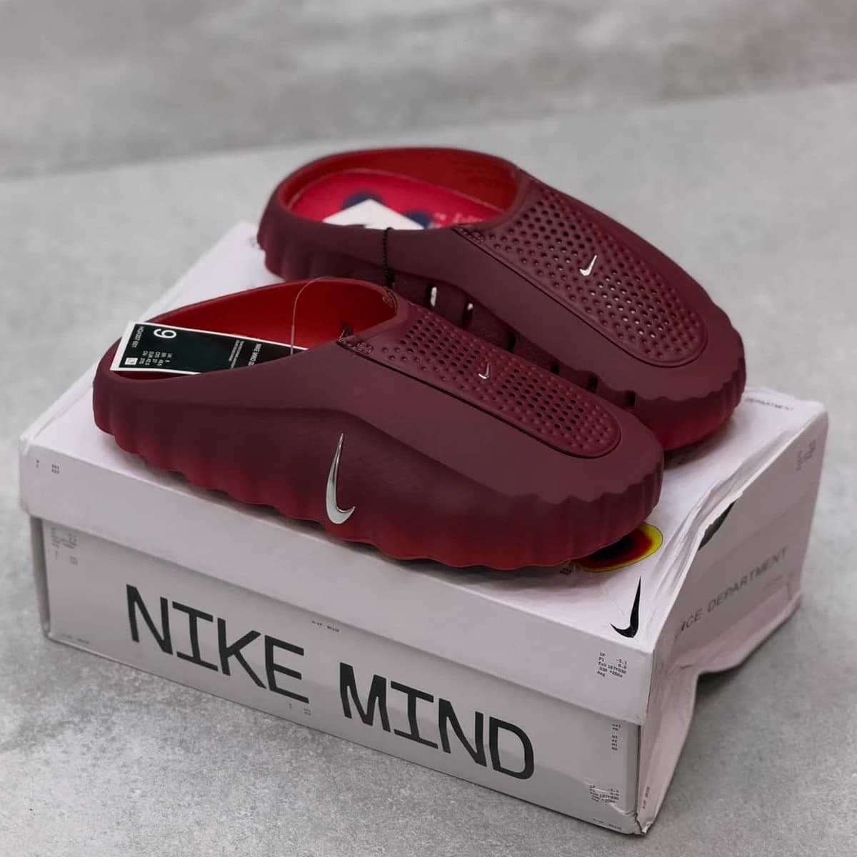 دمپایی نایک مایند قرمز Nike Mind — تصویر ۳