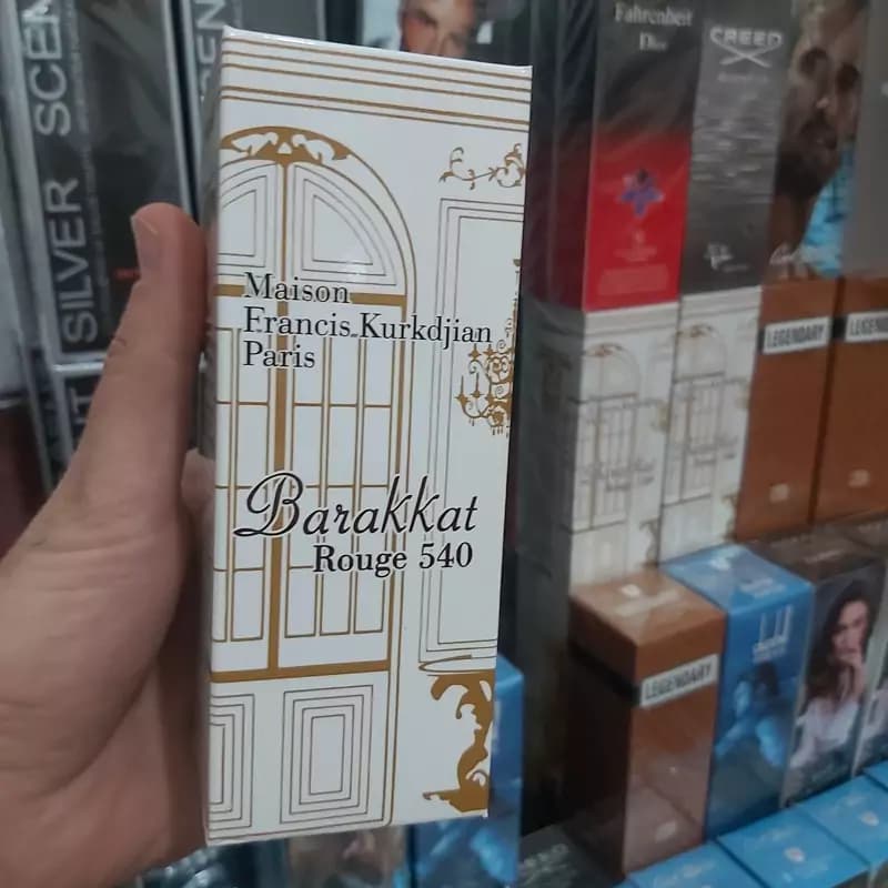 ادکلن زنانه مردانه لوکابوسی مدل باکارات رژ حجم 100 میلی لیتر — تصویر ۲