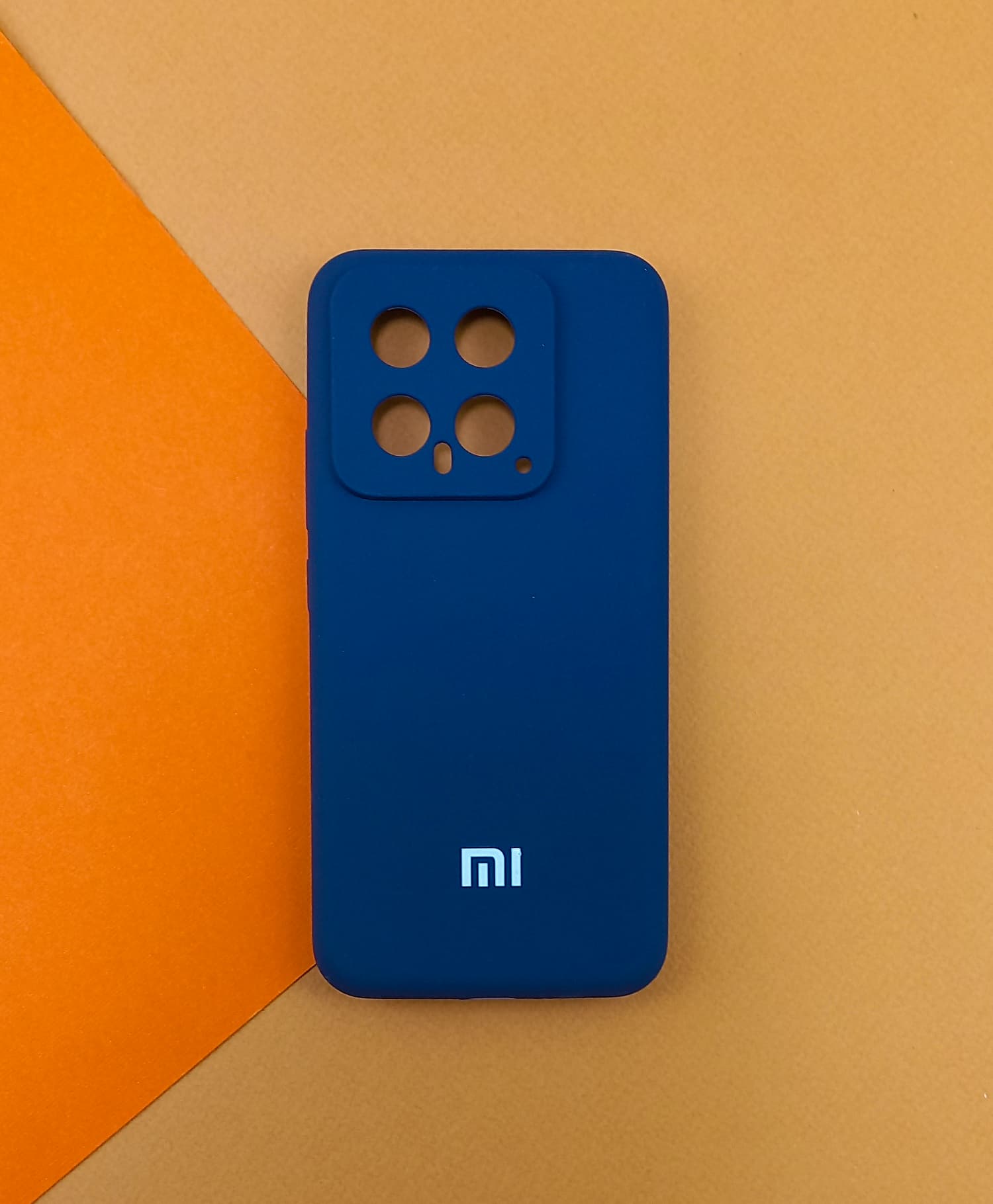 قاب سیلیکونی اورجینال گوشی موبایل شیائومی Xiaomi Mi 14 — تصویر ۳